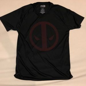 “RARE” black Marvel Deadpool T-shirt Sz L like new